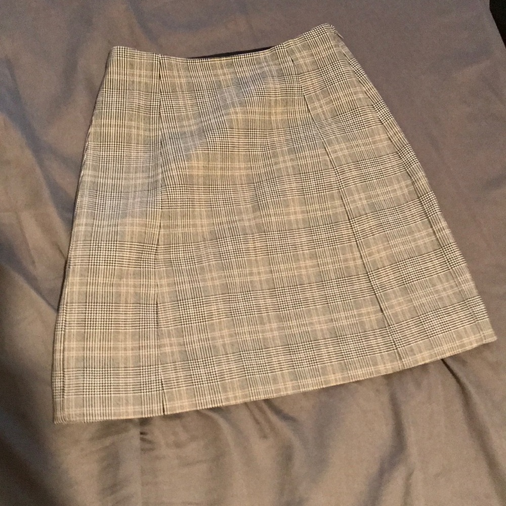 Aritzia Babaton Skirt